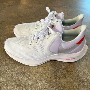 Nike Womens Air Zoom Winflo